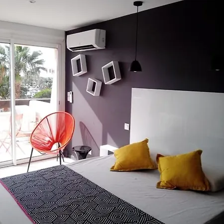 Naturiste Cap D'agde Port Nature 650 * アグド